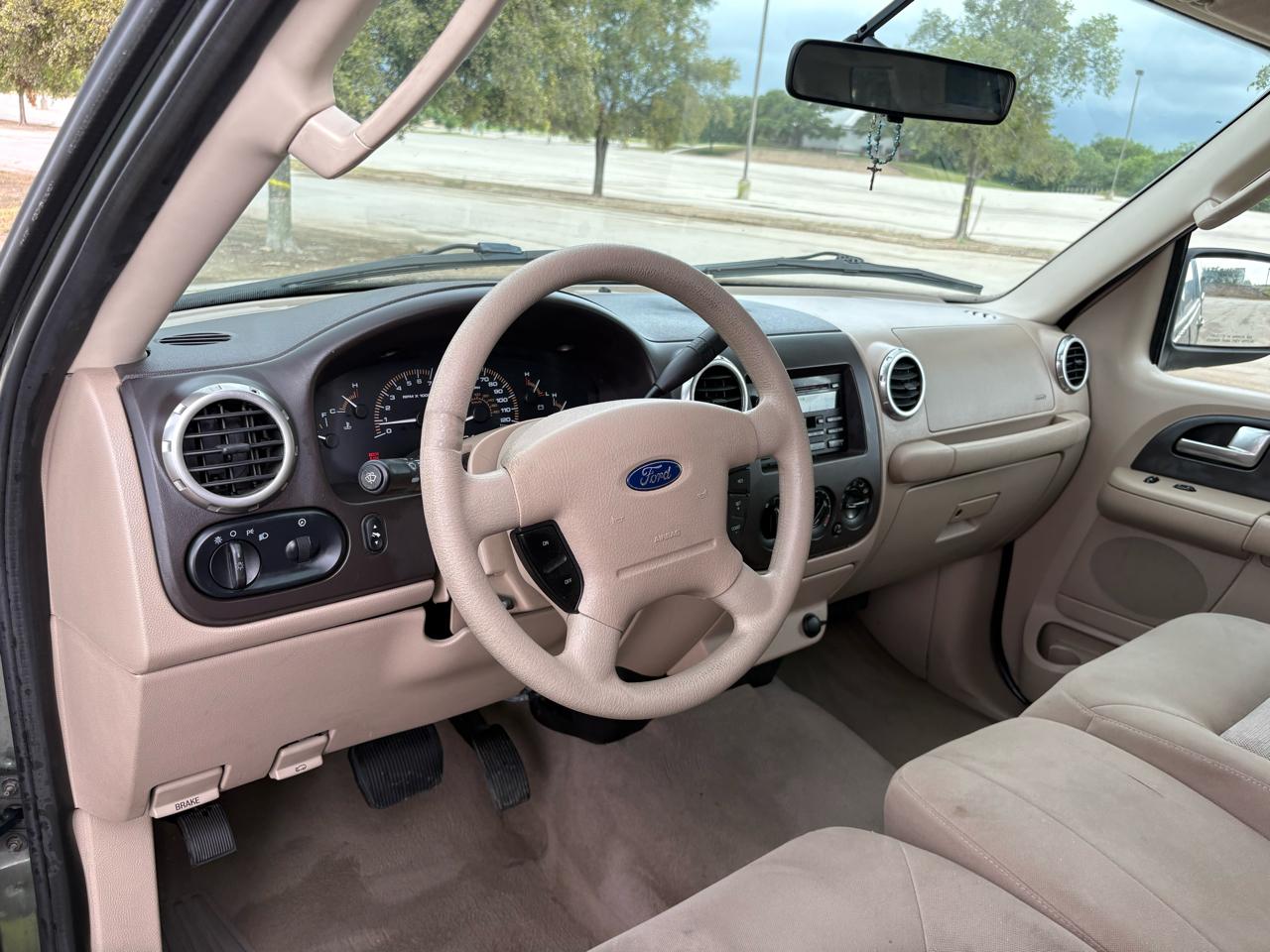 Ford Expedition  2003