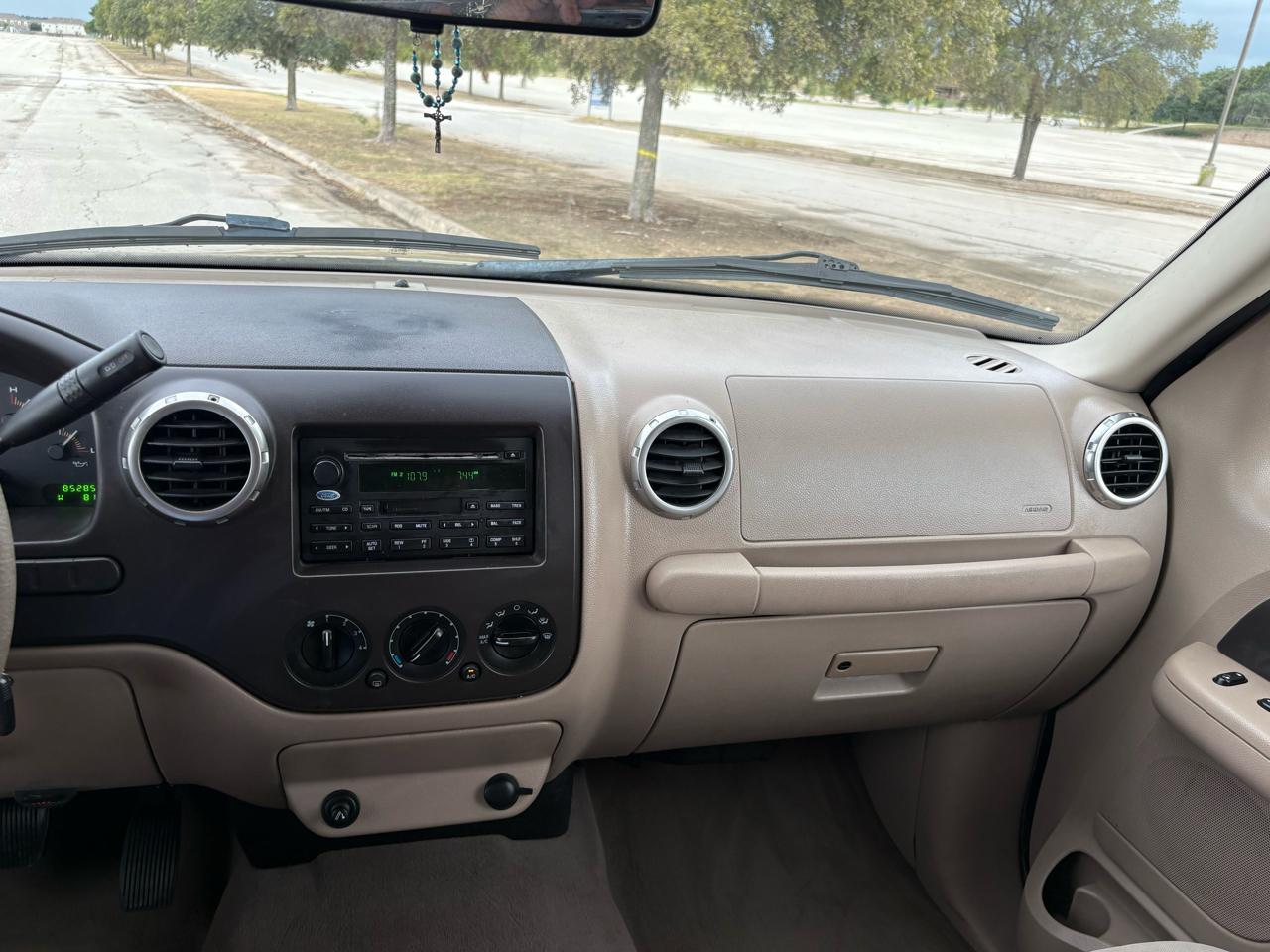 Ford Expedition  2003