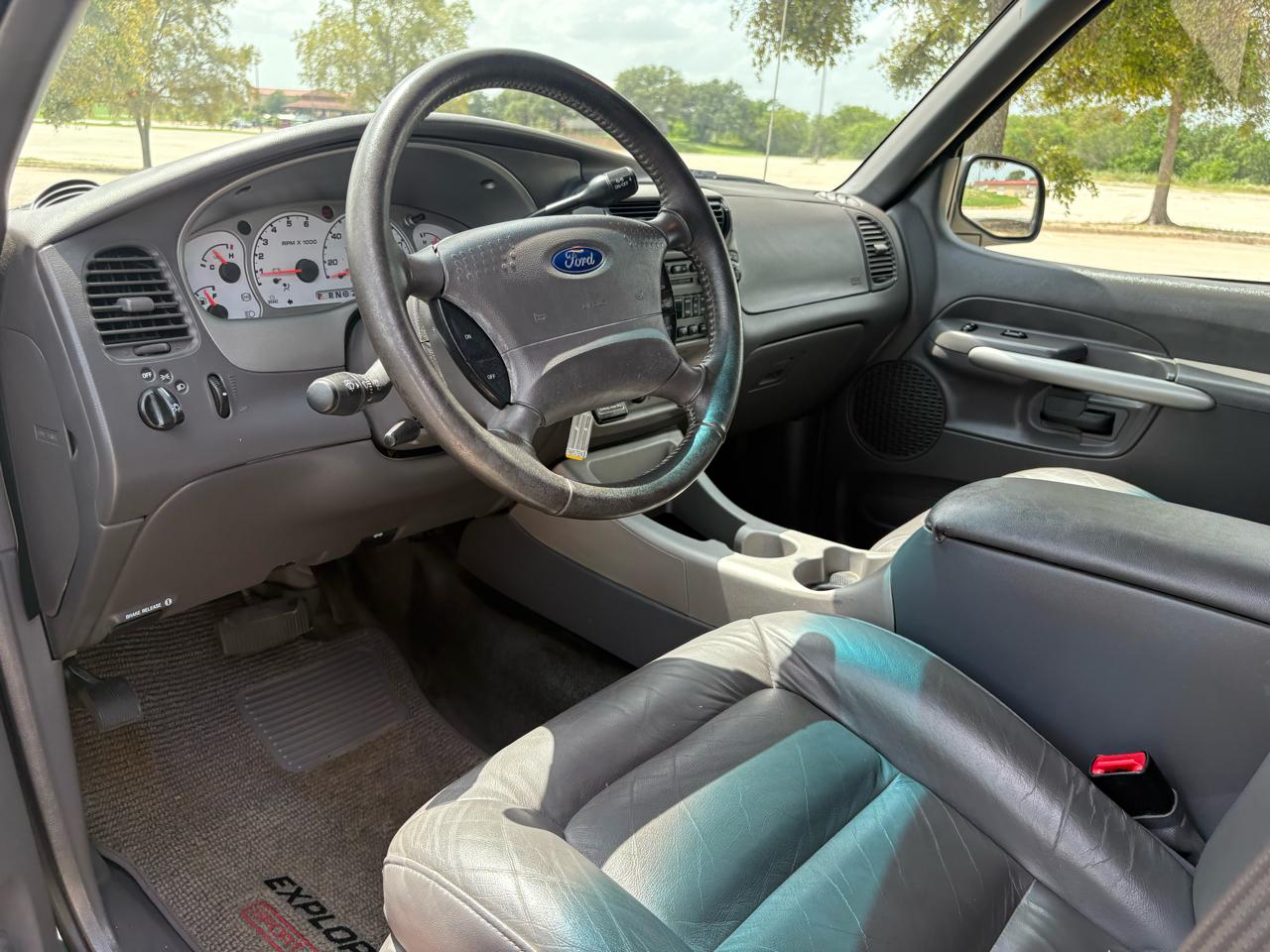 Ford Explorer Sport Trac  2002