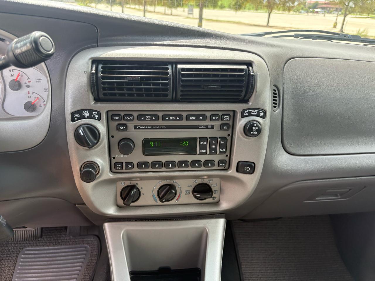 Ford Explorer Sport Trac  2002