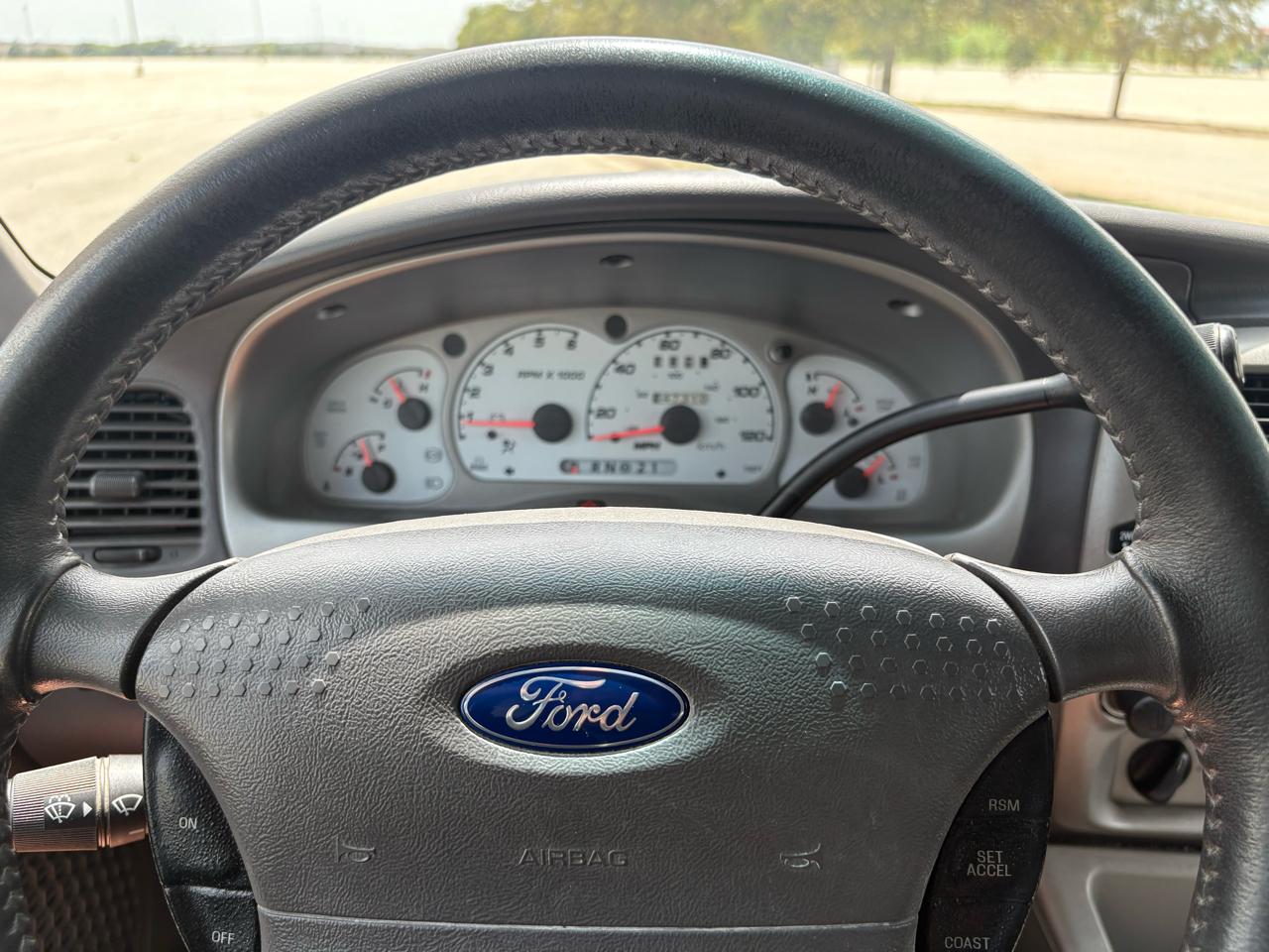 Ford Explorer Sport Trac  2002