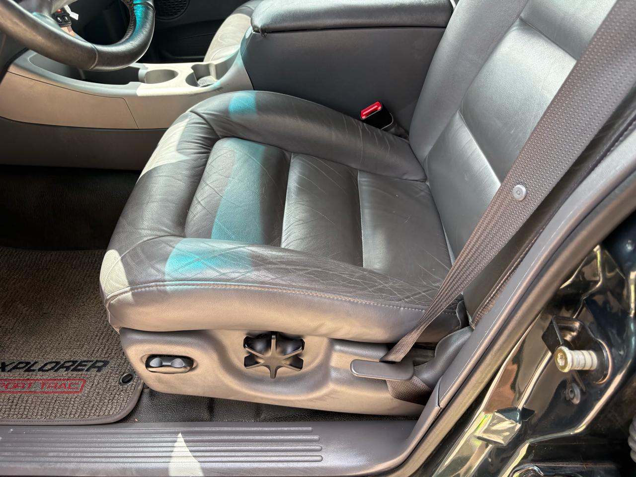 Ford Explorer Sport Trac  2002