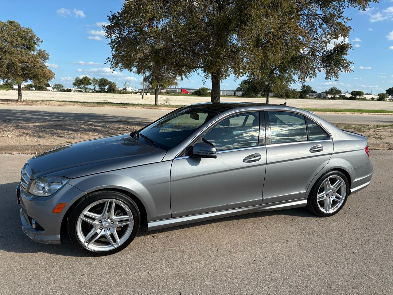 Mercedes-Benz C-Class  2010