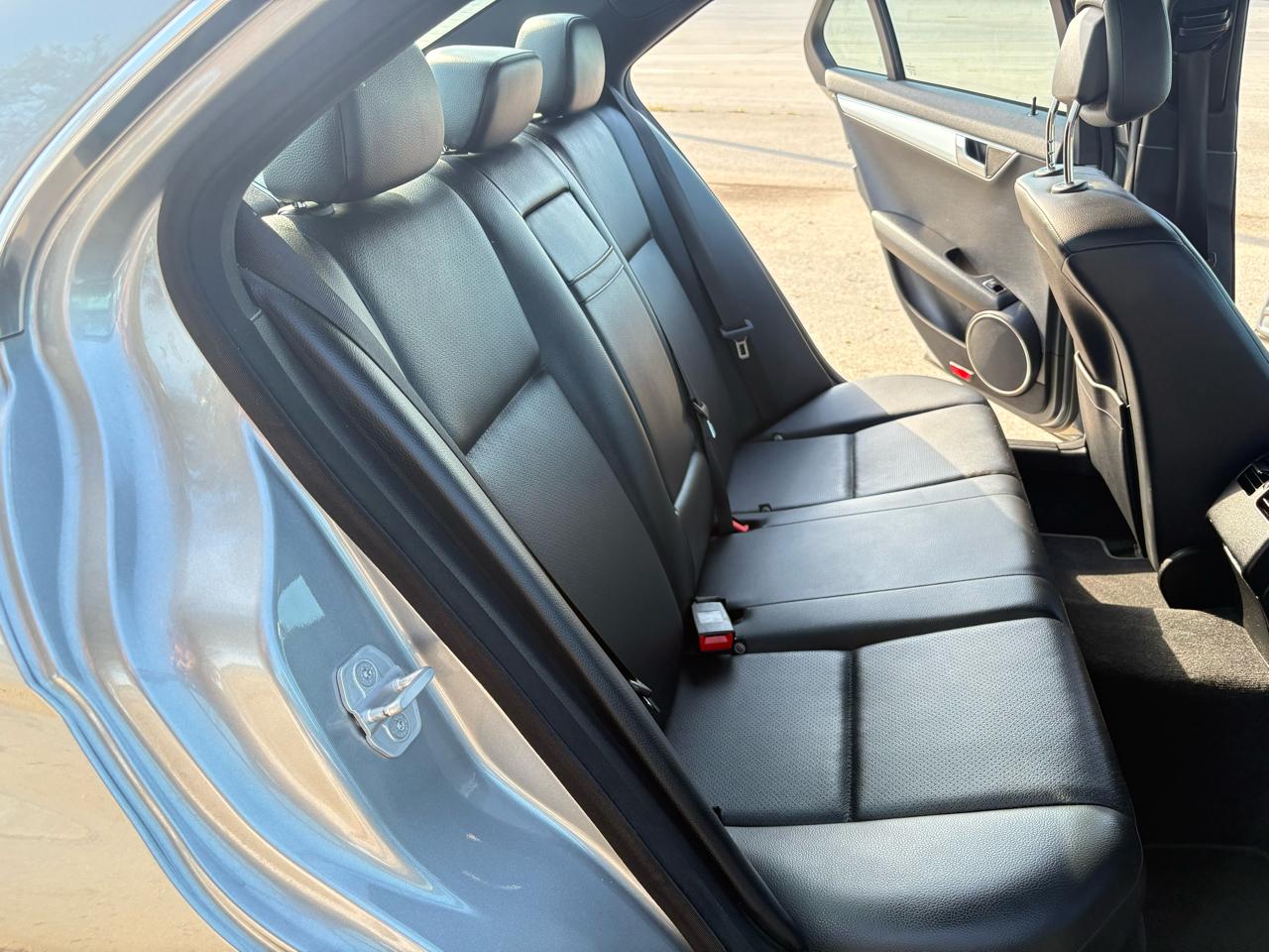 Mercedes-Benz C-Class  2010