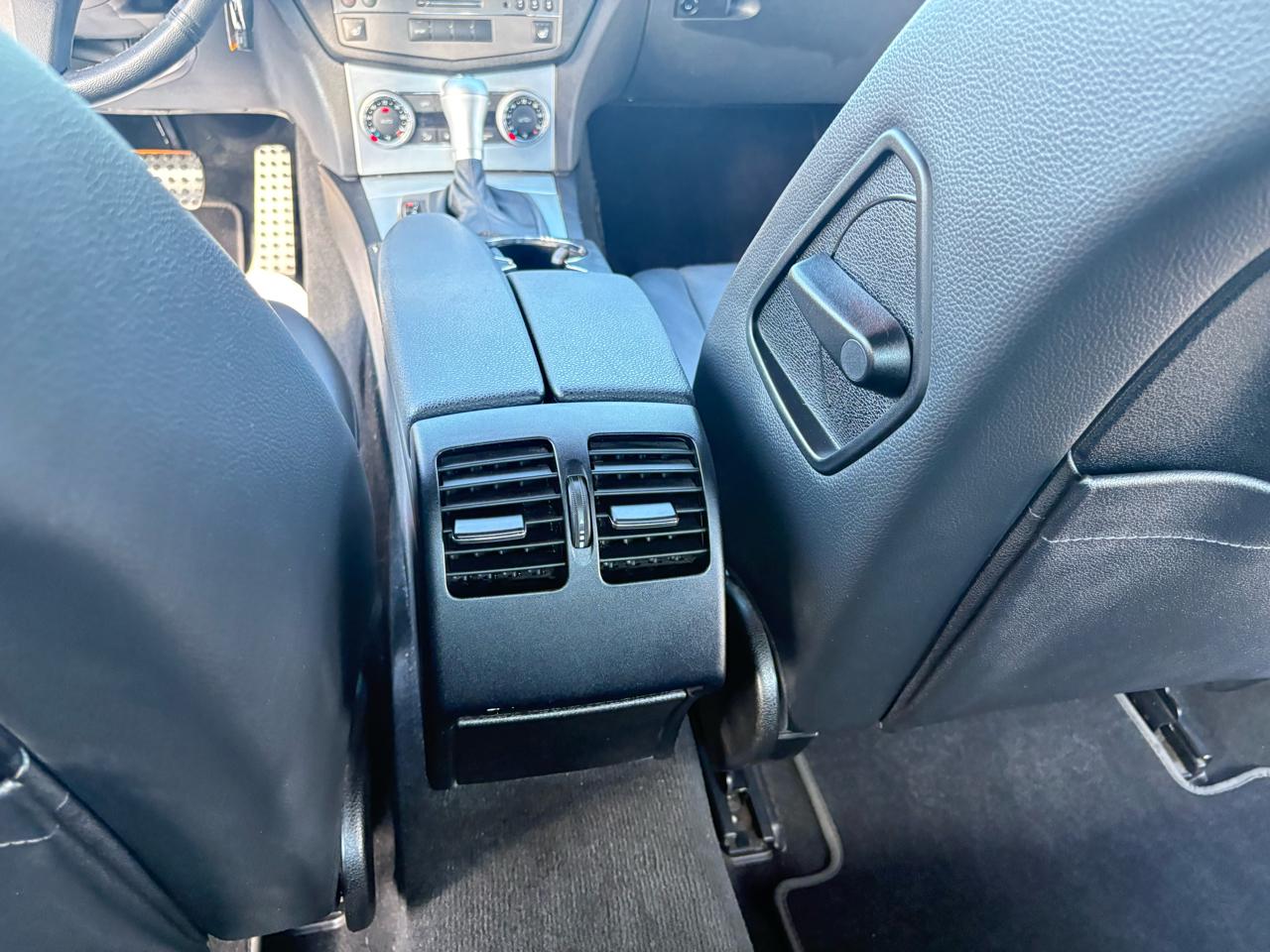 Mercedes-Benz C-Class  2010