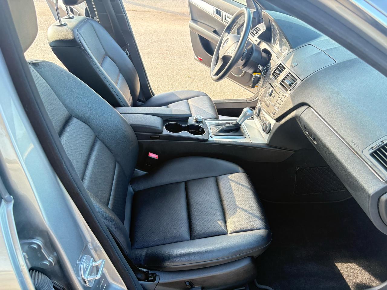Mercedes-Benz C-Class  2010