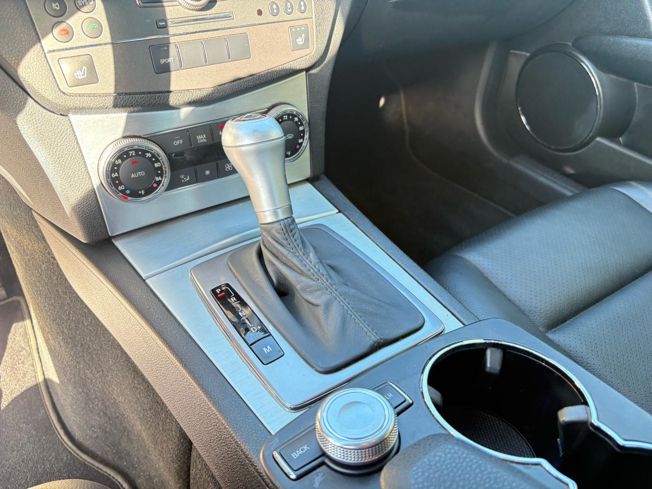 Mercedes-Benz C-Class  2010