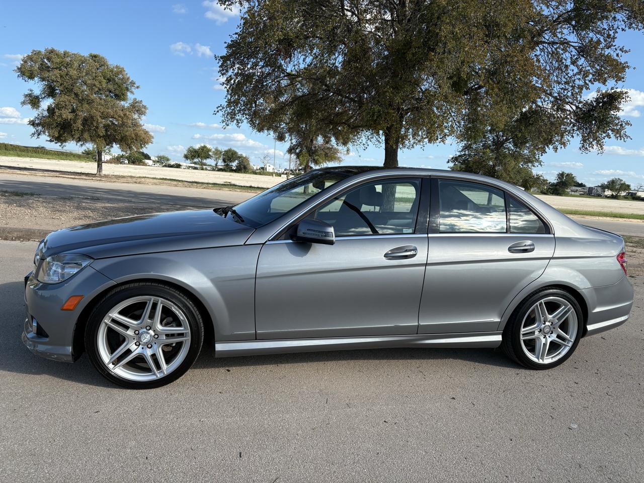 Mercedes-Benz C-Class  2010