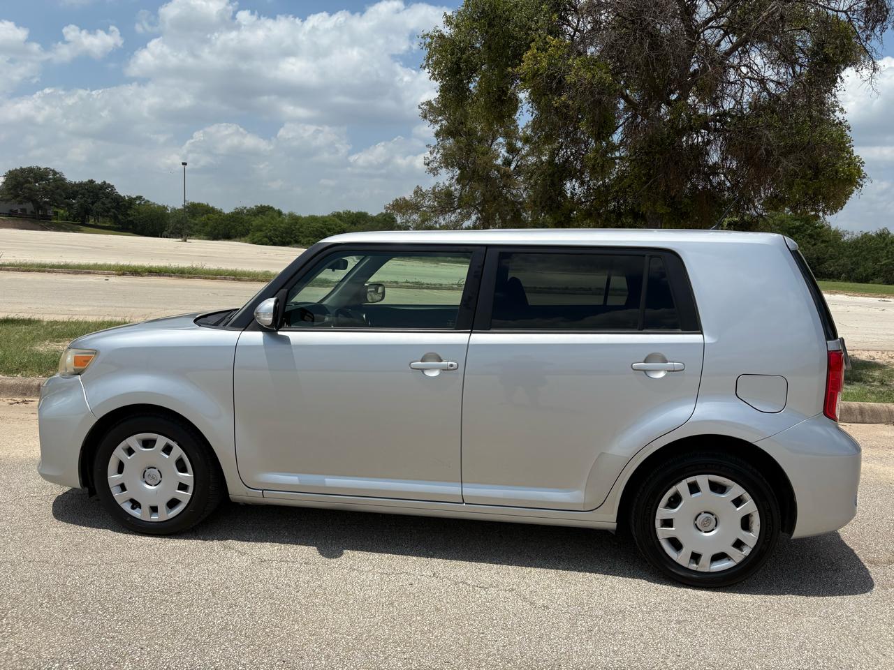 Scion xB  2013