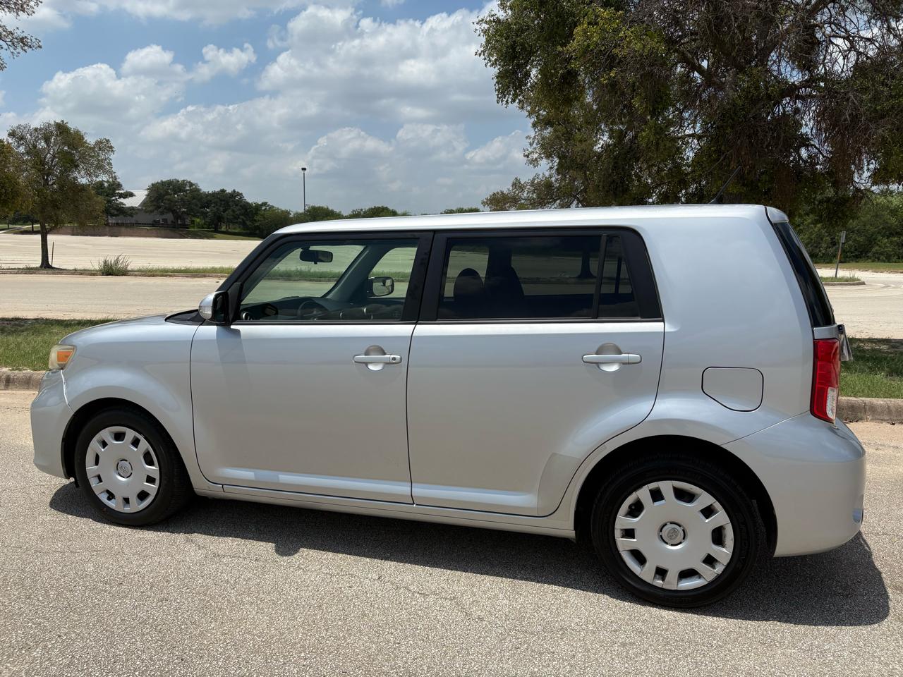 Scion xB  2013