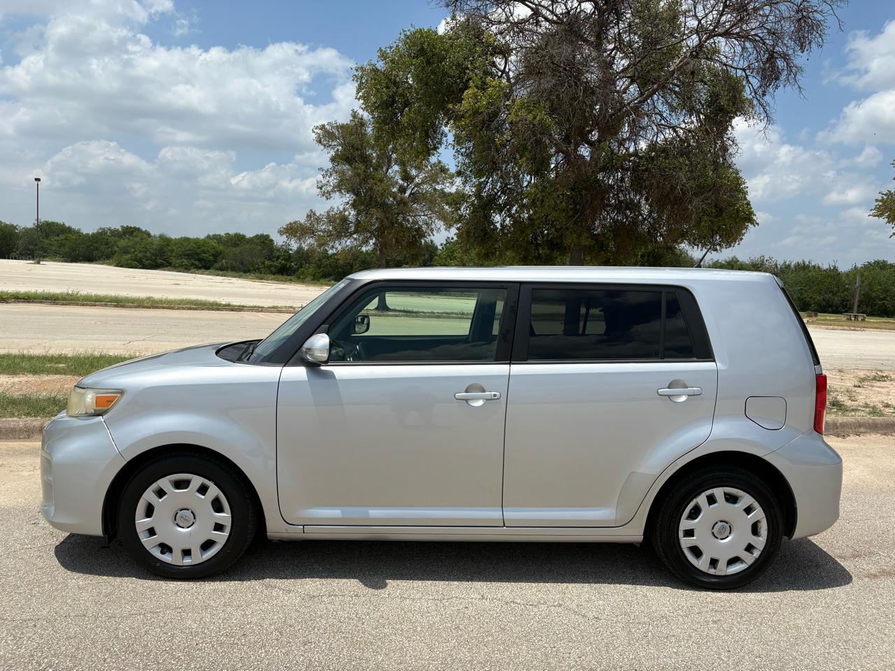 Scion xB  2013