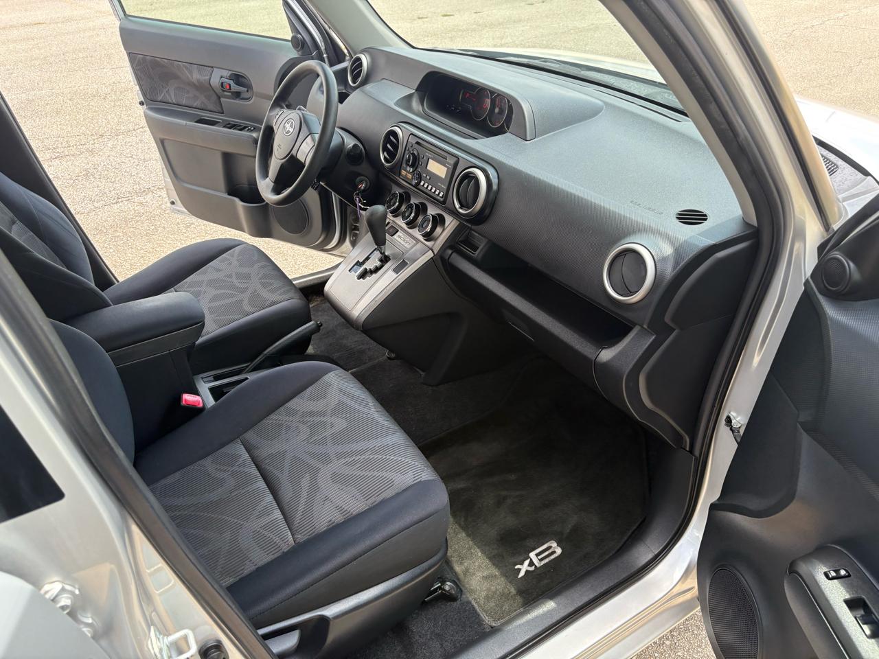 Scion xB  2013