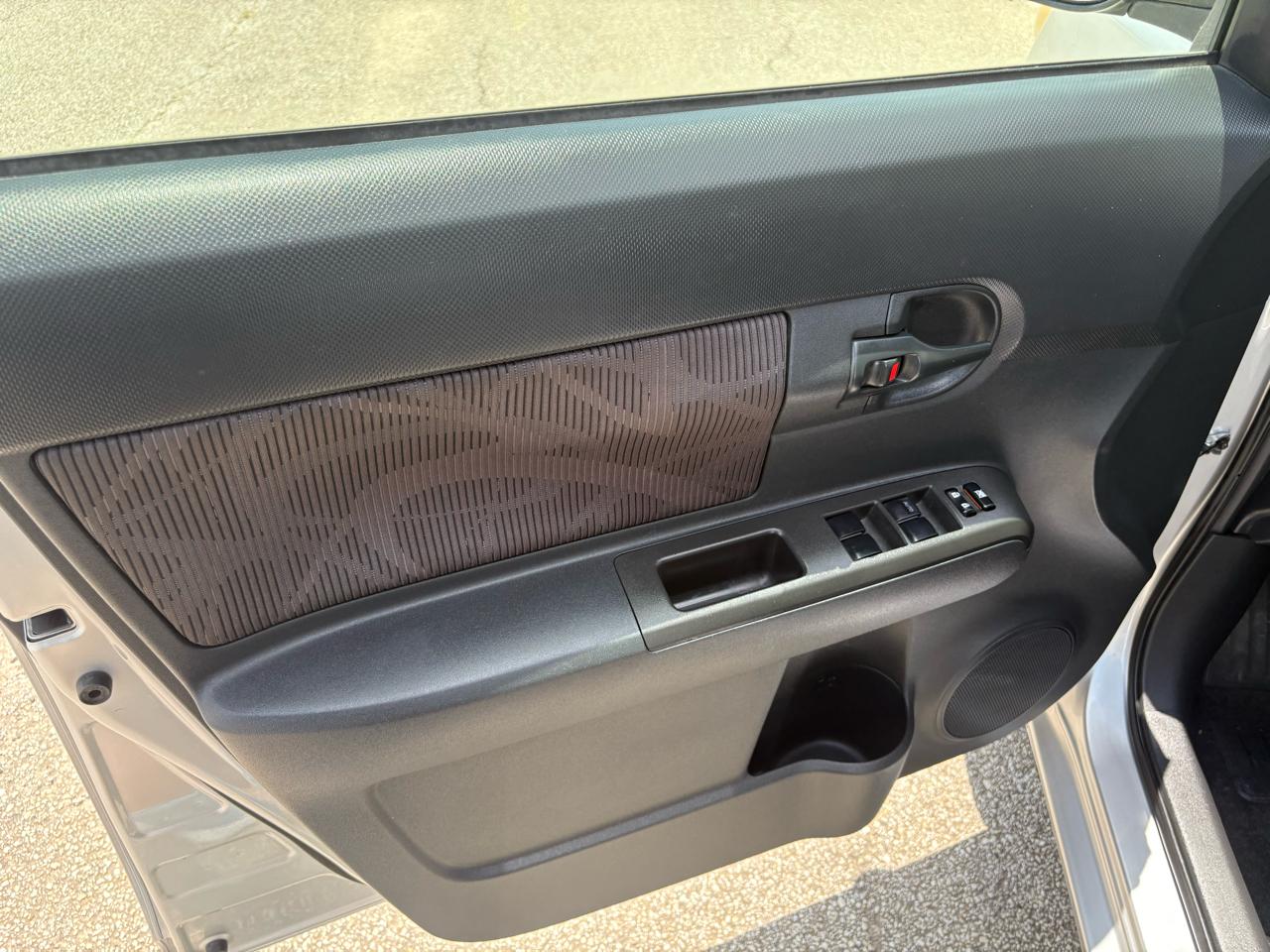 Scion xB  2013