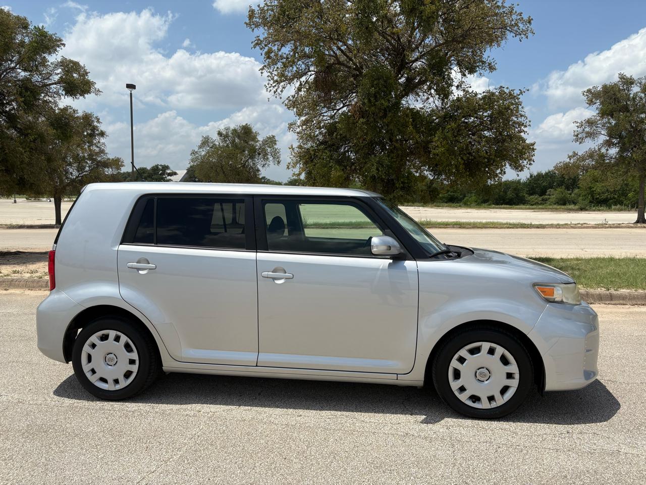 Scion xB  2013