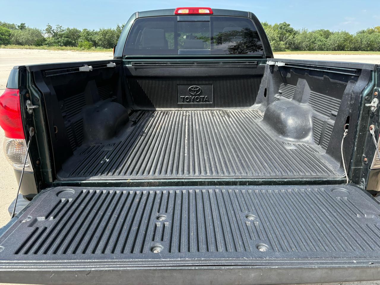 Toyota Tundra 2WD Truck  2008