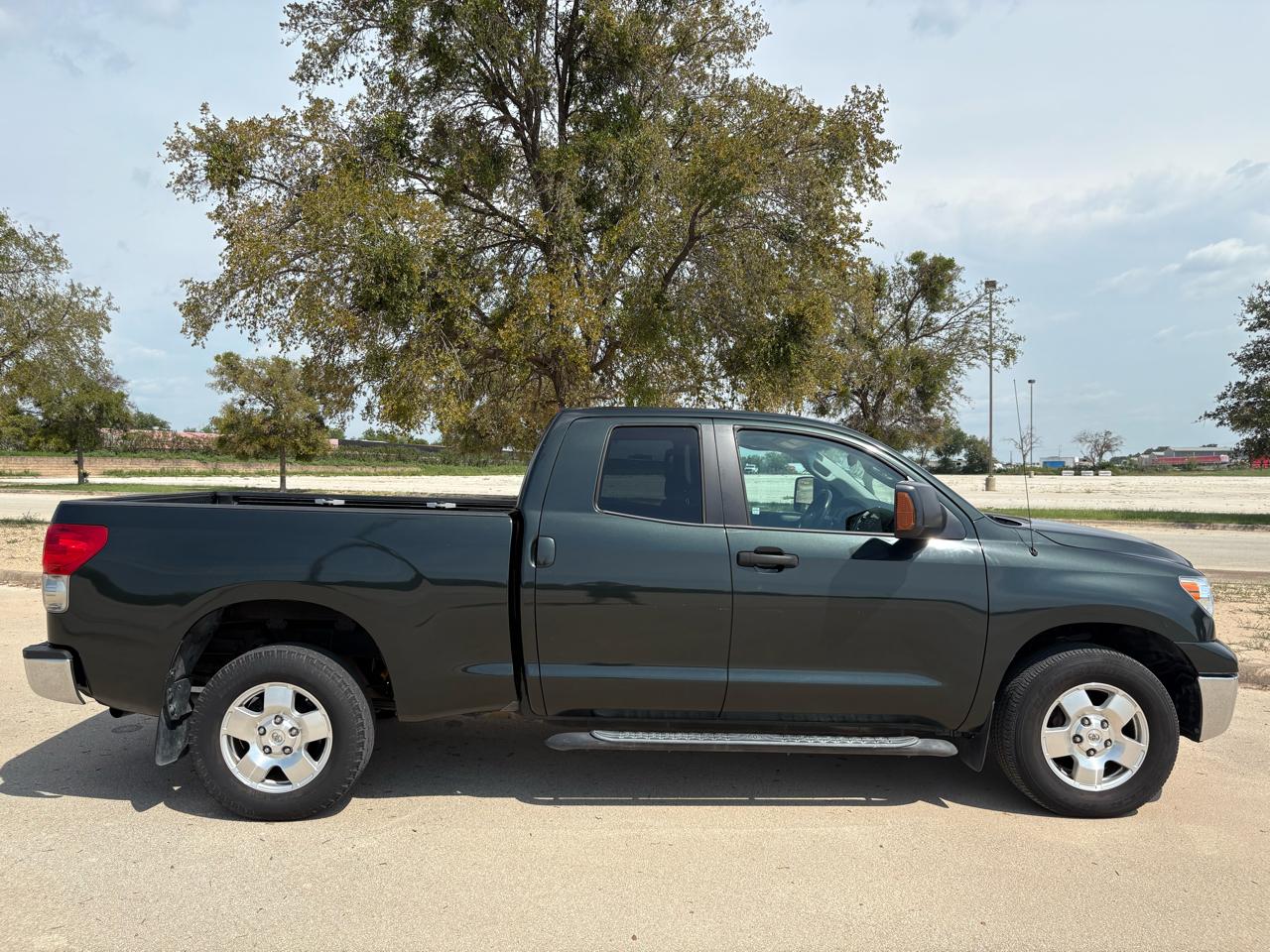 Toyota Tundra 2WD Truck  2008