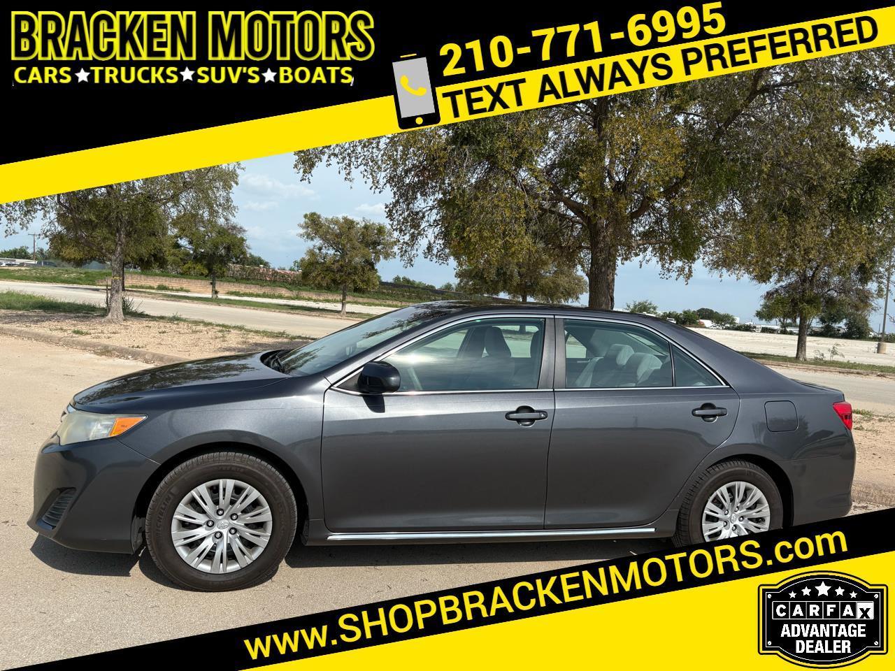 2012 Toyota Camry 4dr SEDAN LE