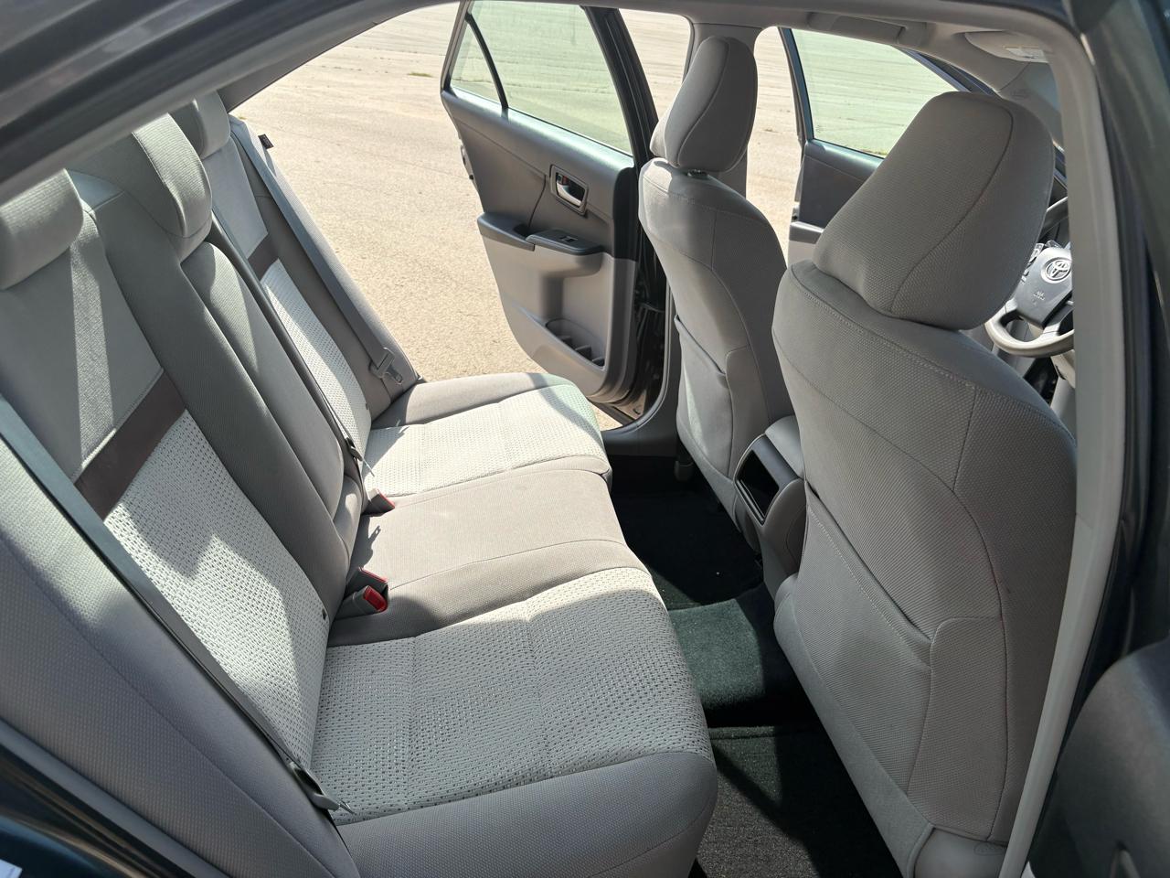 Toyota Camry 4dr Sedan LE 2012