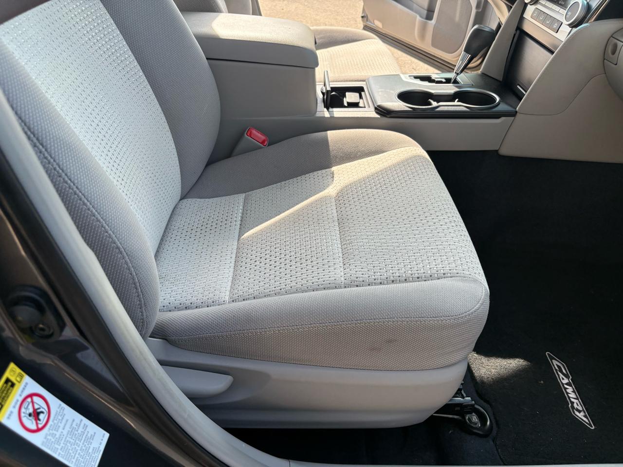 Toyota Camry 4dr Sedan LE 2012