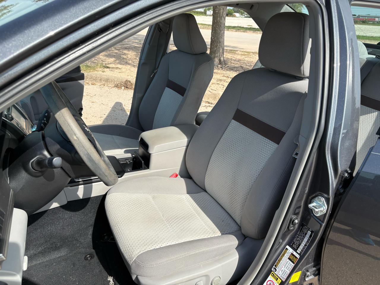 Toyota Camry 4dr Sedan LE 2012