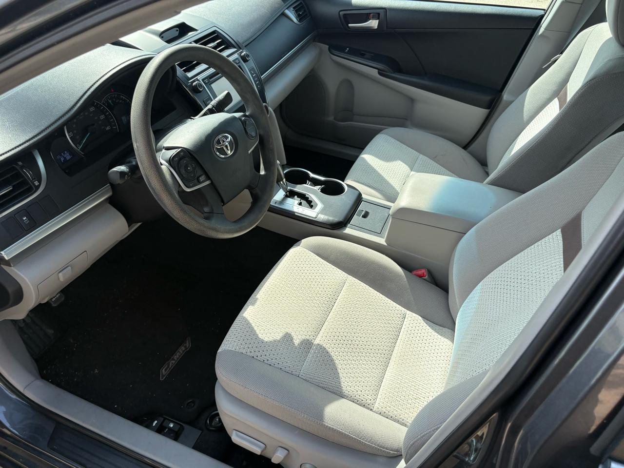 Toyota Camry 4dr Sedan LE 2012