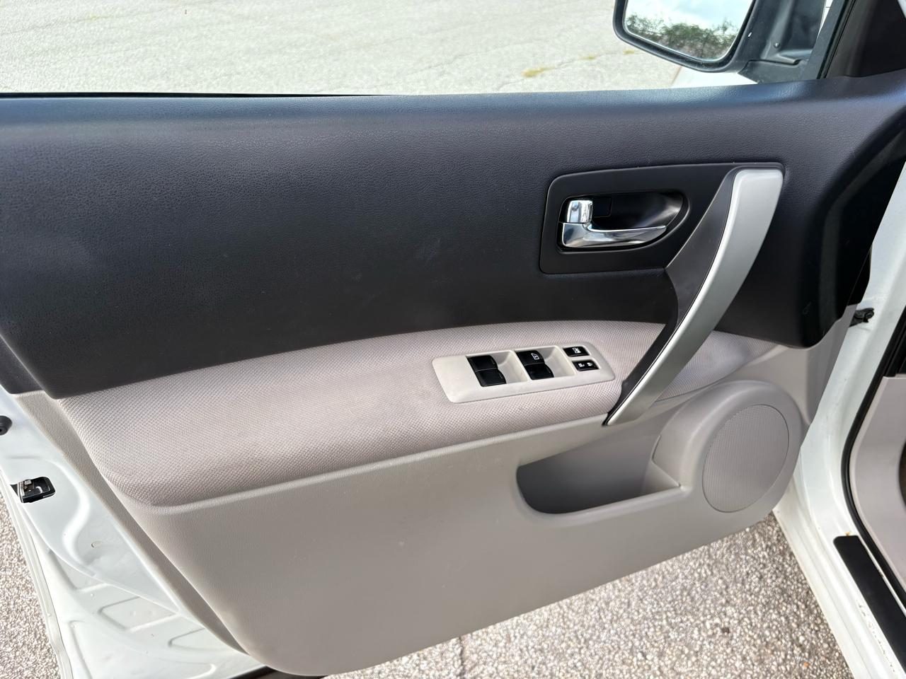 Nissan Rogue FWD 4dr S 2013