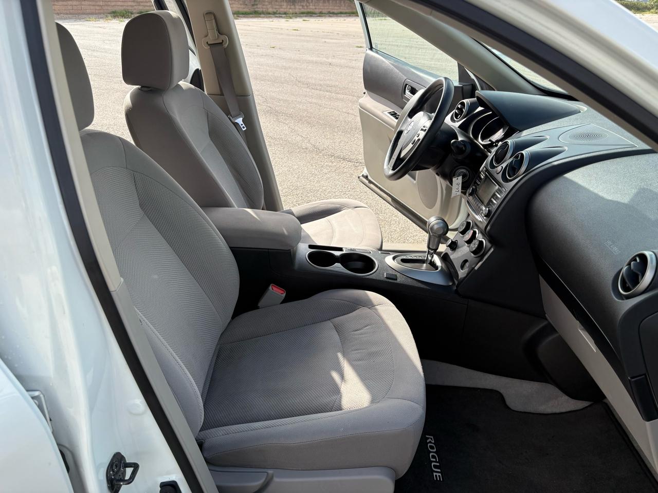 Nissan Rogue FWD 4dr S 2013