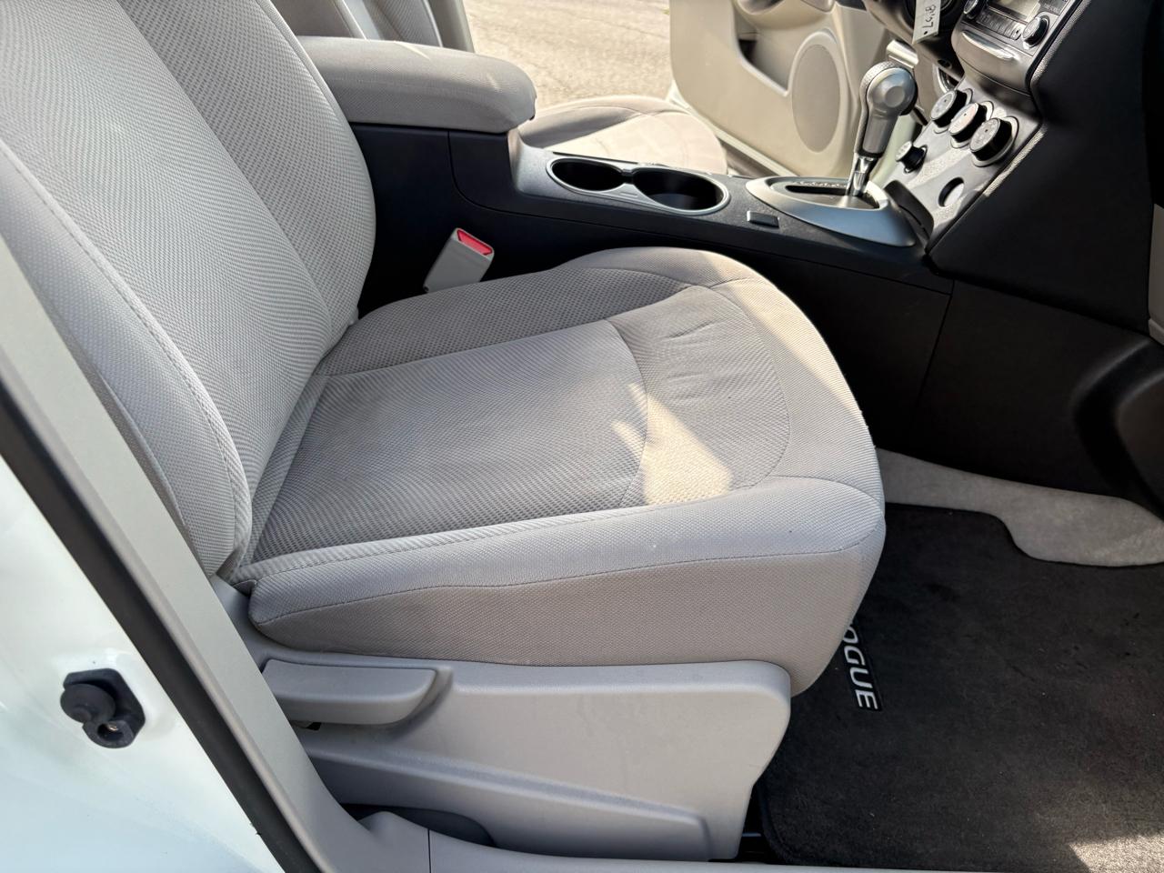 Nissan Rogue FWD 4dr S 2013