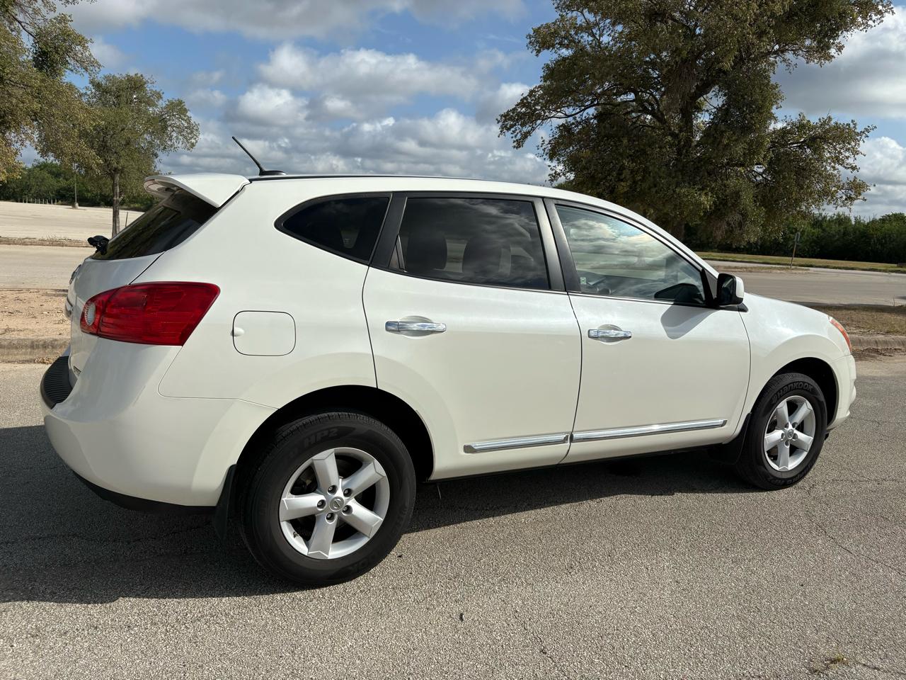 Nissan Rogue FWD 4dr S 2013