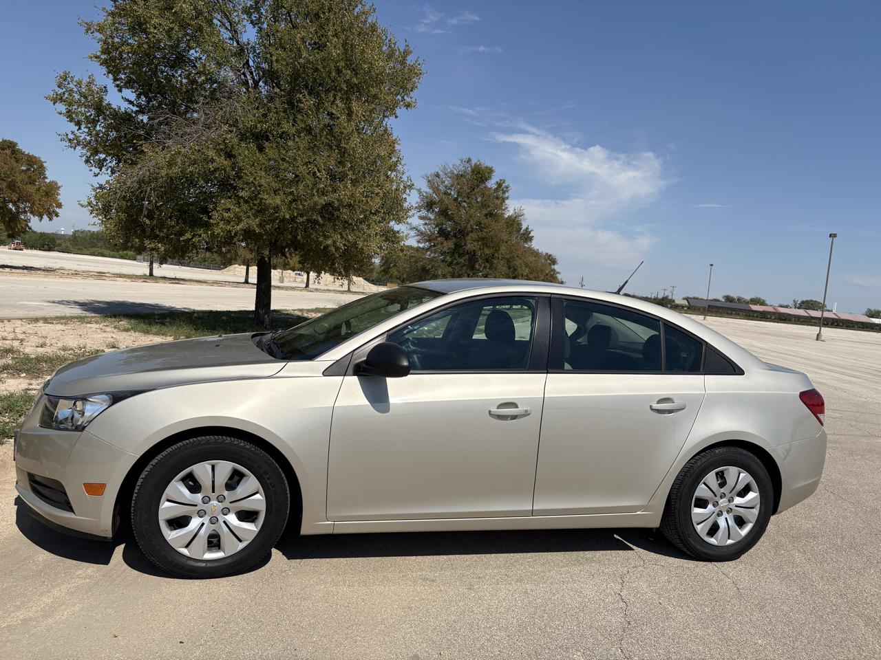 Chevrolet Cruze 4dr Sdn Auto LS 2013