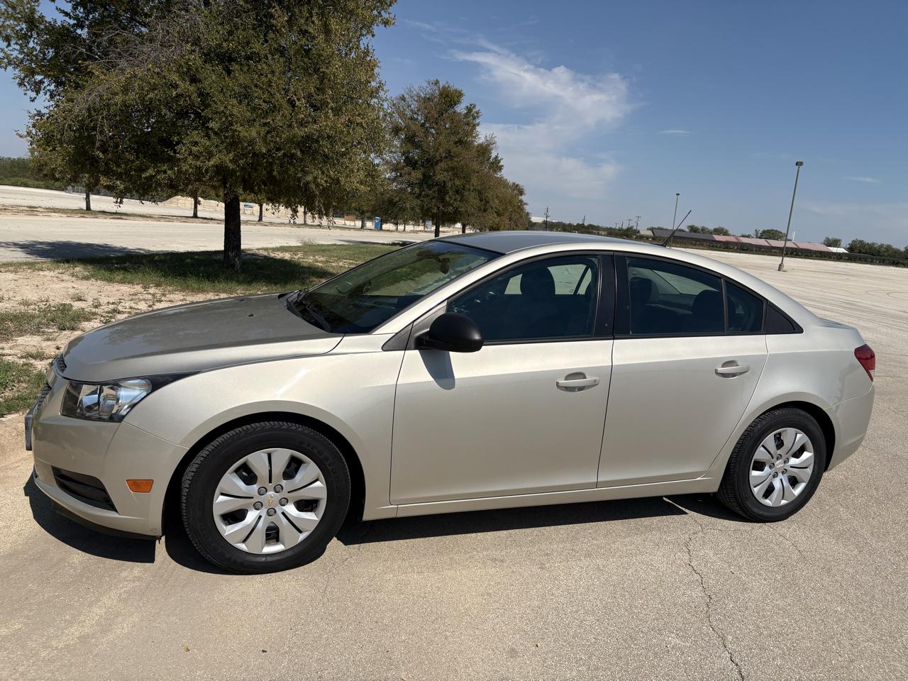 Chevrolet Cruze 4dr Sdn Auto LS 2013