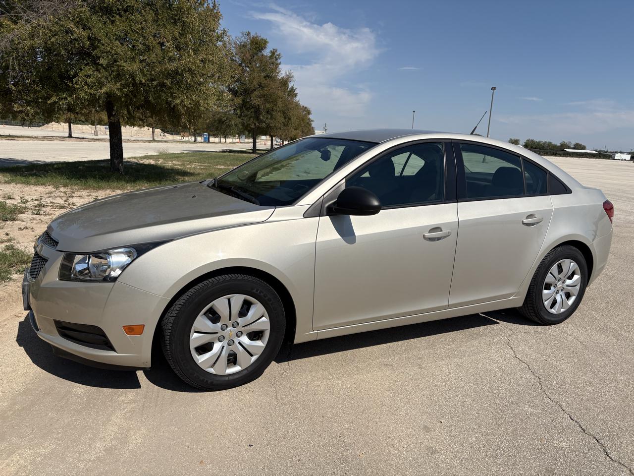 Chevrolet Cruze 4dr Sdn Auto LS 2013