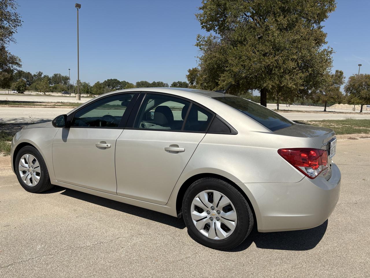 Chevrolet Cruze 4dr Sdn Auto LS 2013