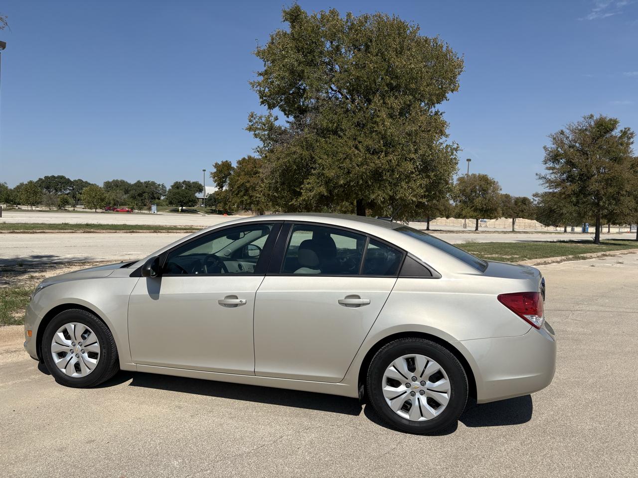 Chevrolet Cruze 4dr Sdn Auto LS 2013