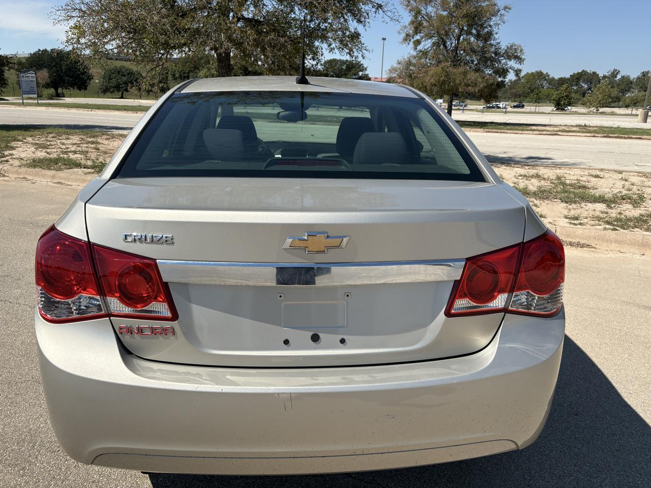 Chevrolet Cruze 4dr Sdn Auto LS 2013