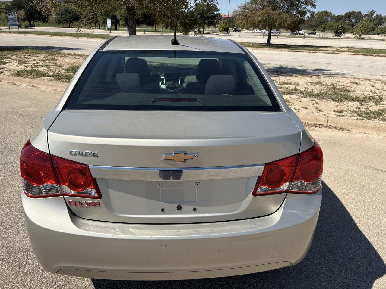 Chevrolet Cruze 4dr Sdn Auto LS 2013