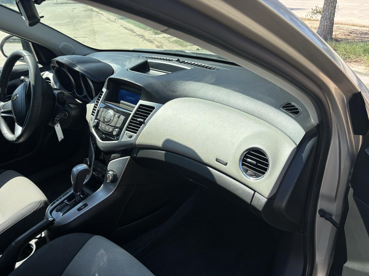 Chevrolet Cruze 4dr Sdn Auto LS 2013