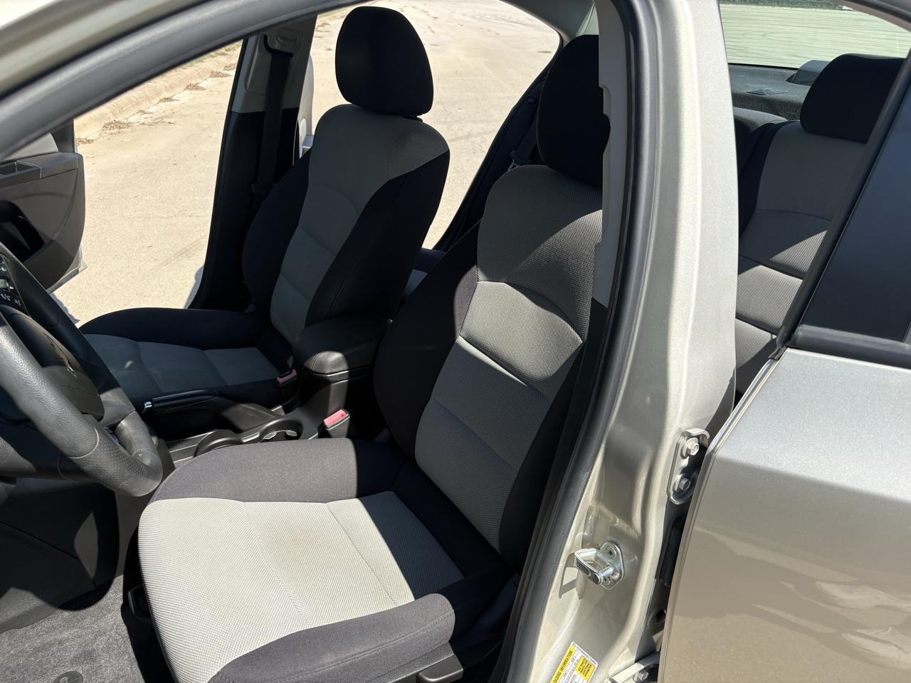 Chevrolet Cruze 4dr Sdn Auto LS 2013