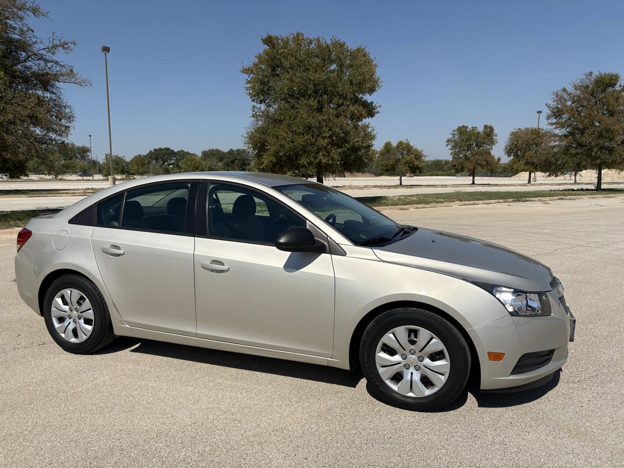 Chevrolet Cruze 4dr Sdn Auto LS 2013