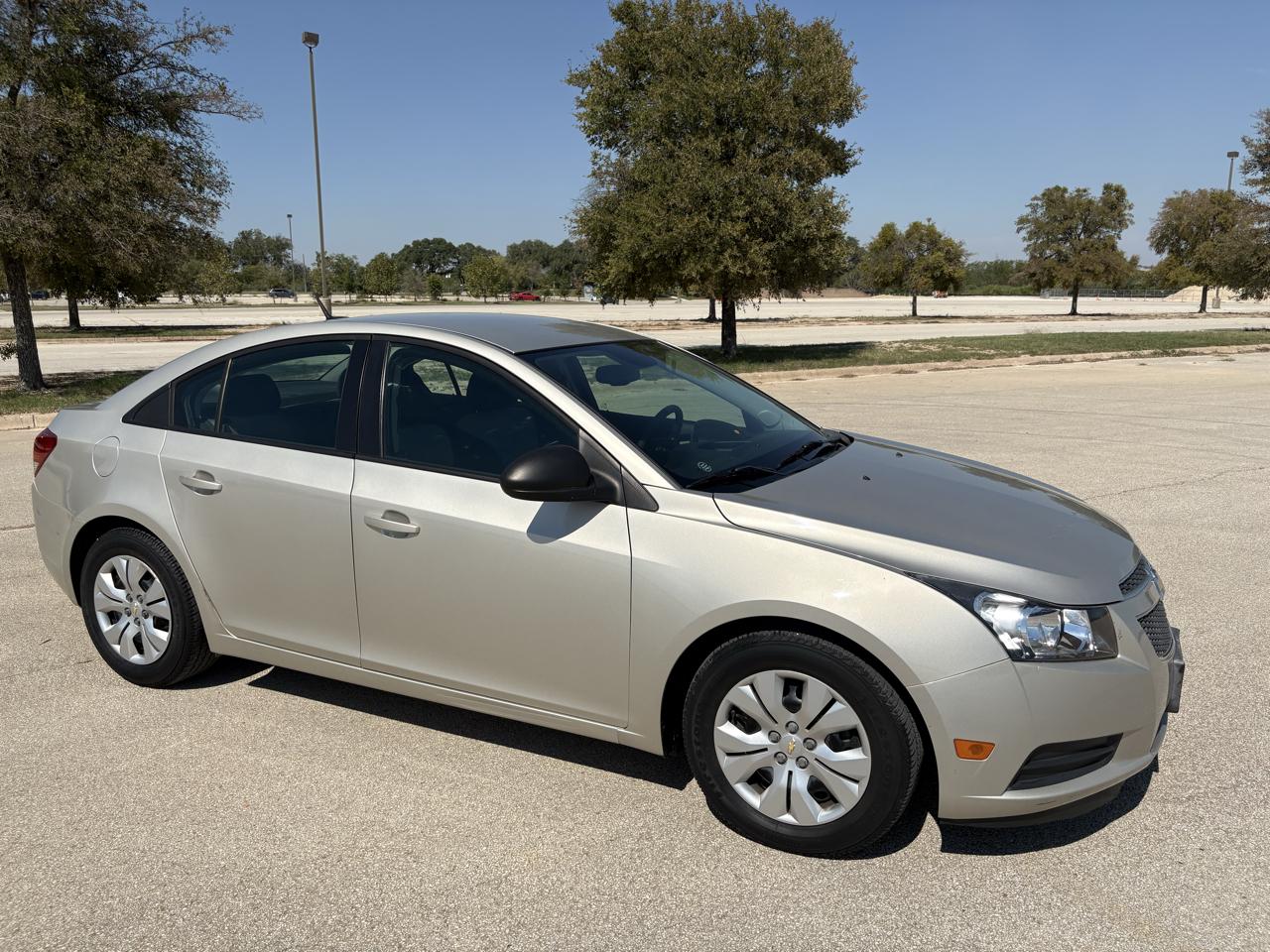 Chevrolet Cruze 4dr Sdn Auto LS 2013