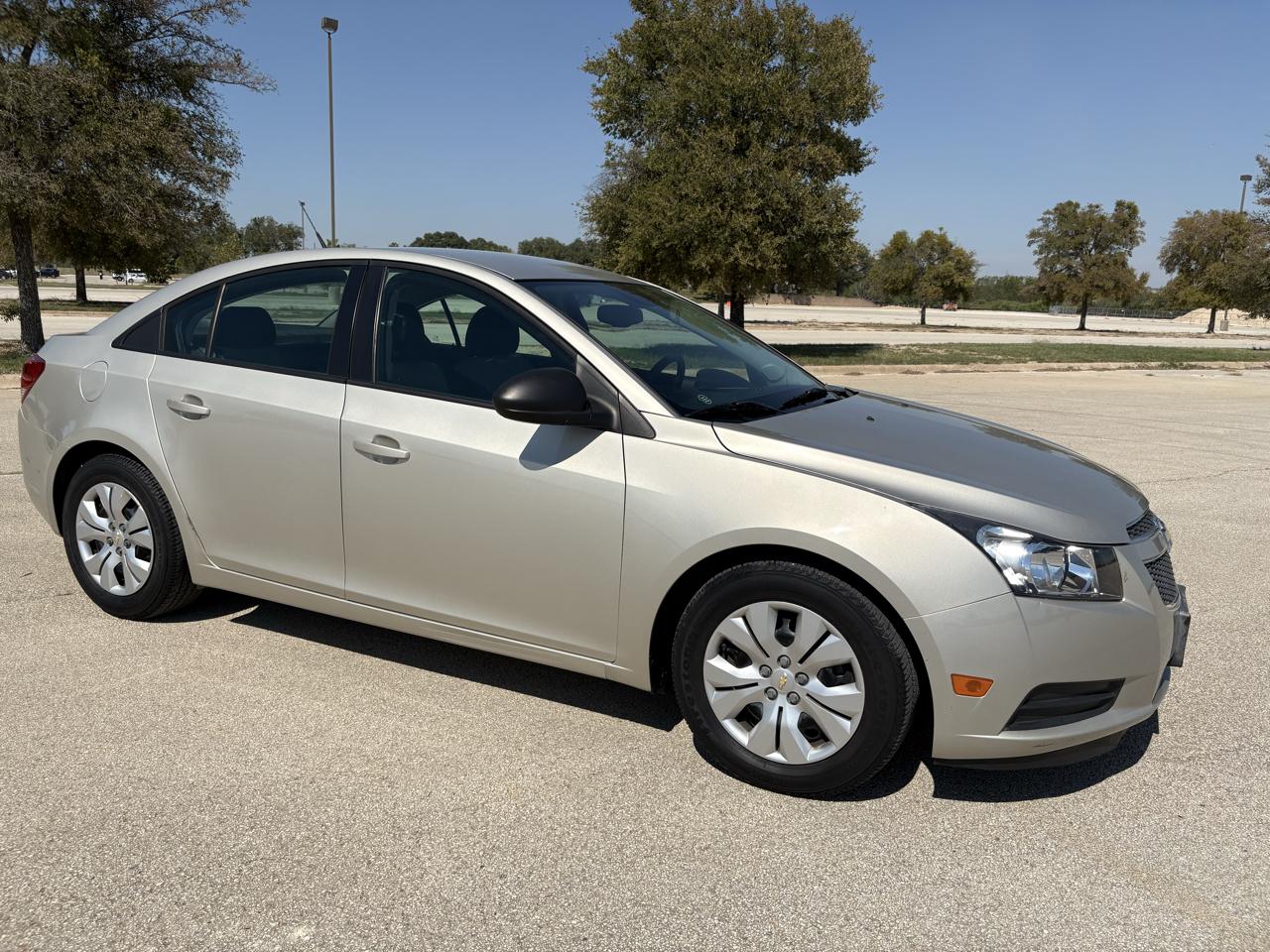 Chevrolet Cruze 4dr Sdn Auto LS 2013