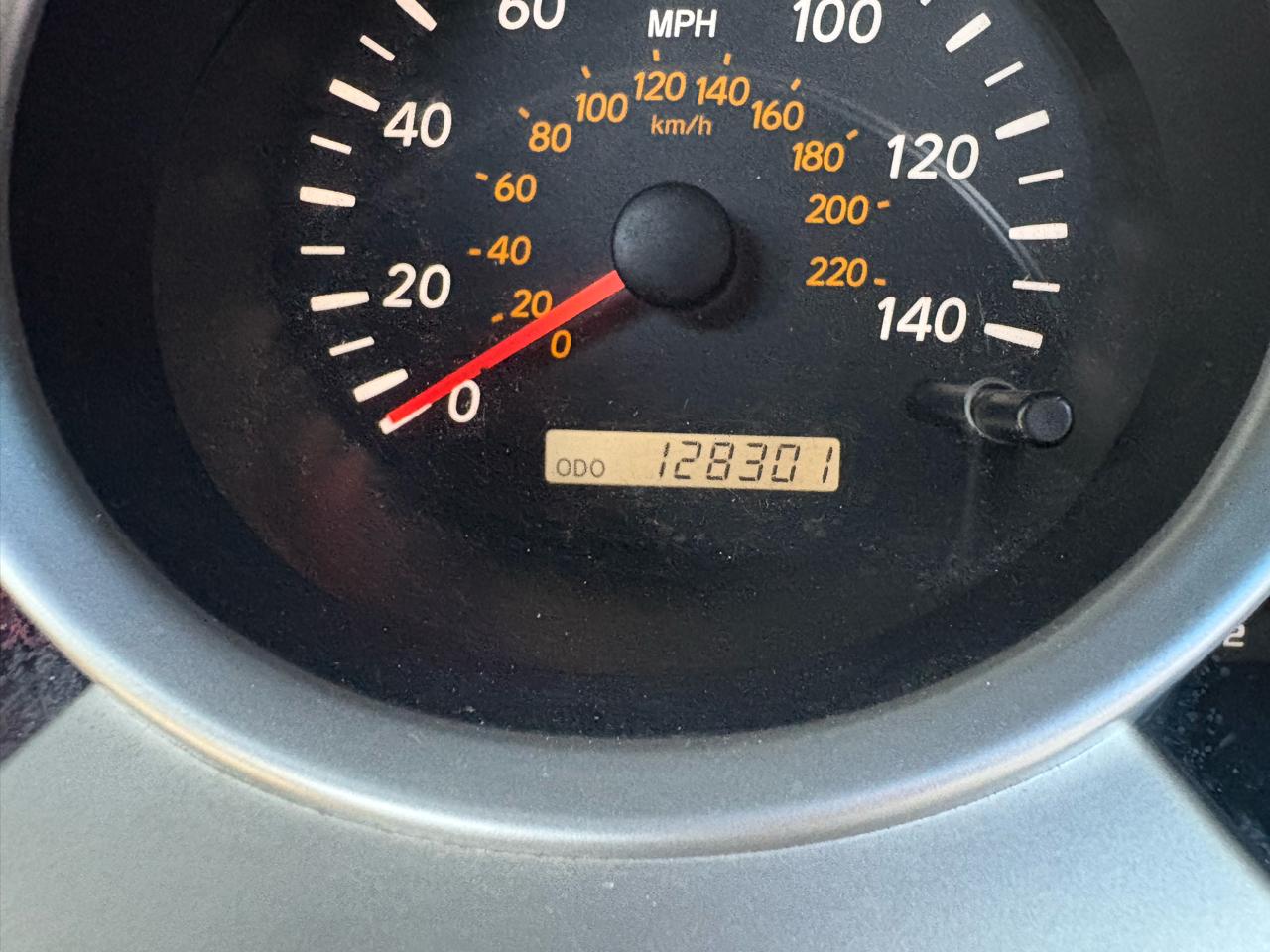 Toyota Highlander 4dr V6 w/3rd Row (Natl) 2004