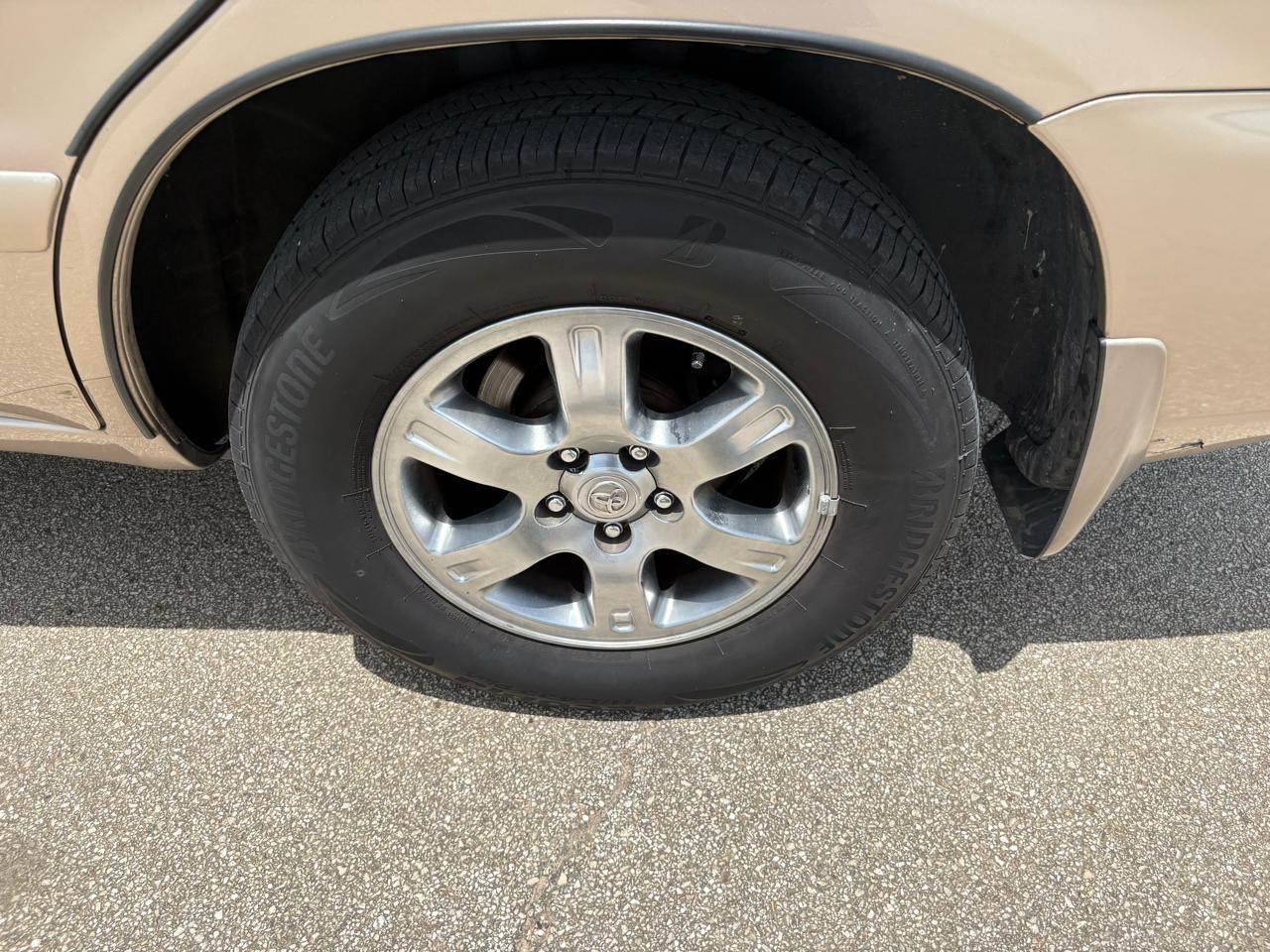 Toyota Highlander 4dr V6 w/3rd Row (Natl) 2004