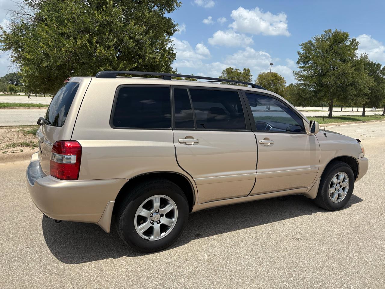 Toyota Highlander 4dr V6 w/3rd Row (Natl) 2004