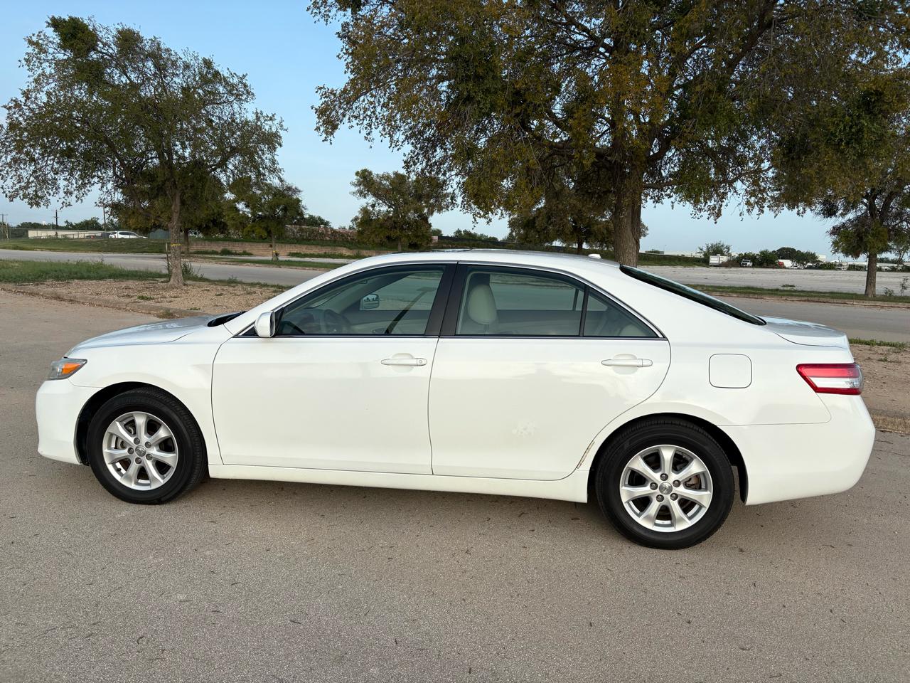 Toyota Camry  2011