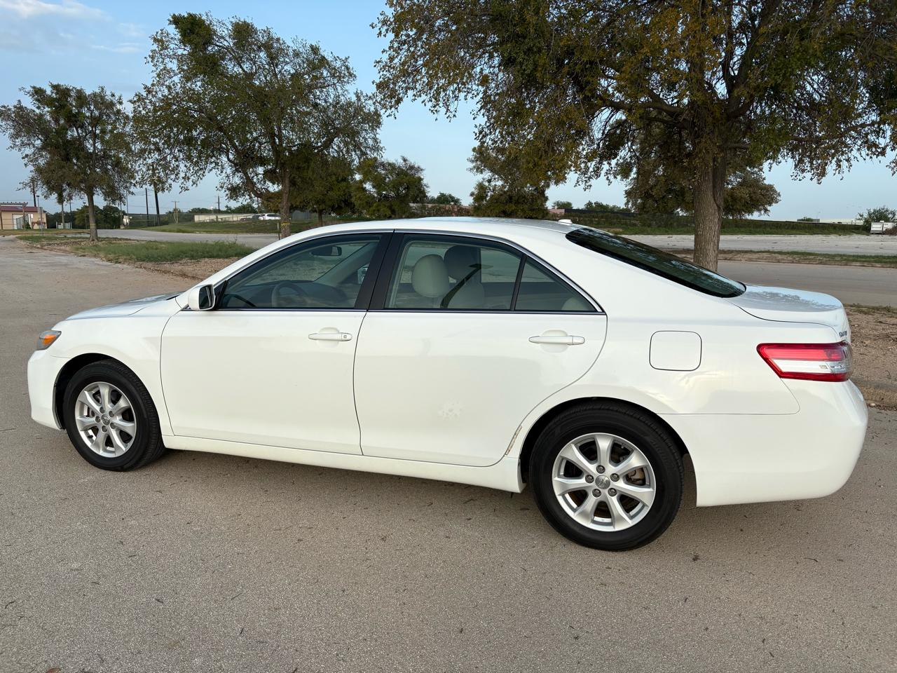 Toyota Camry  2011