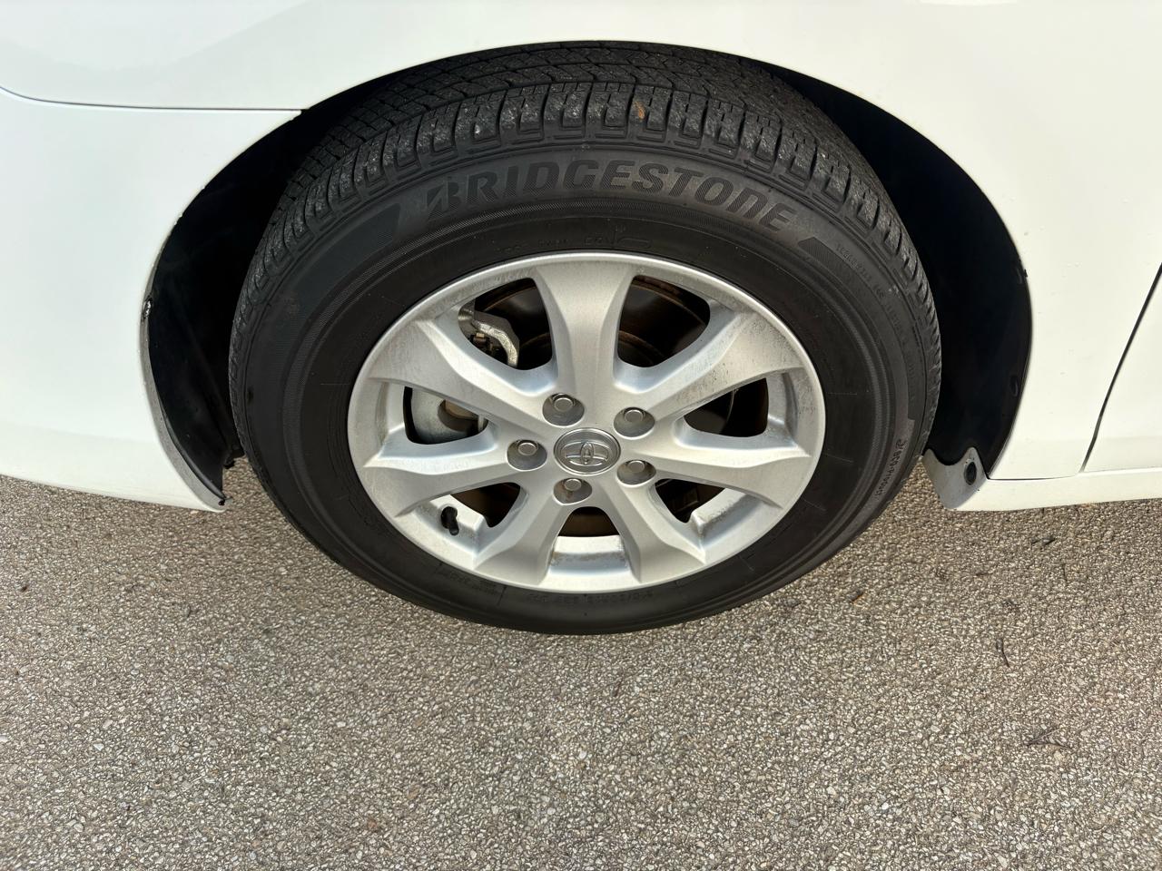 Toyota Camry  2011