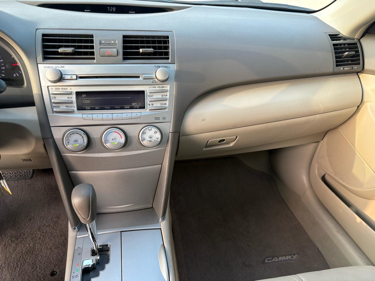 Toyota Camry  2011