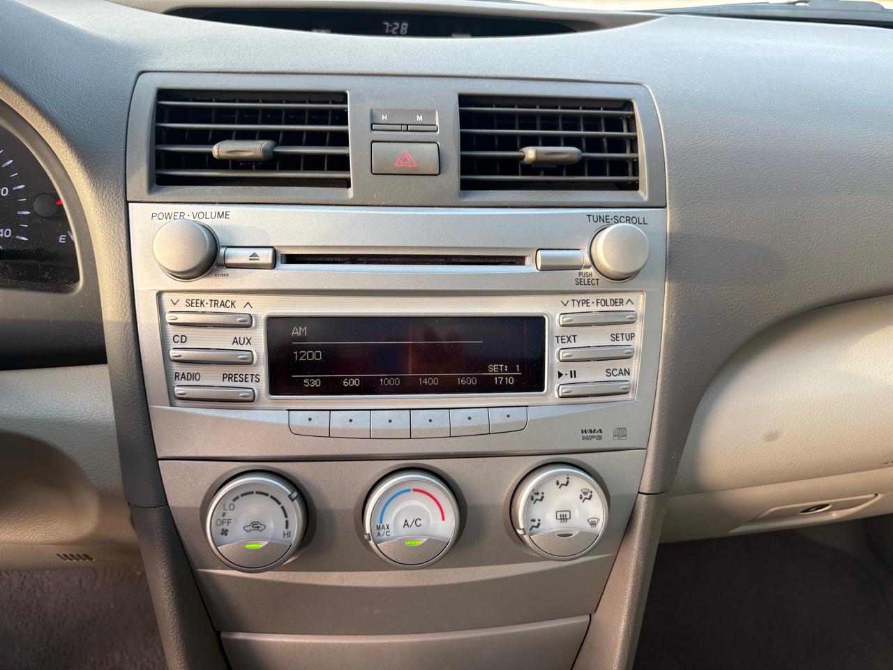 Toyota Camry  2011