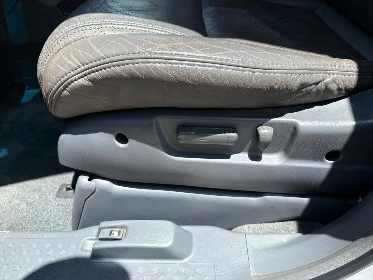 Honda Pilot 4WD EX Auto w/Leather 2004